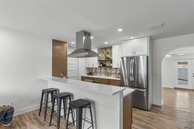 Photo - 3621 Searobin Dr SE