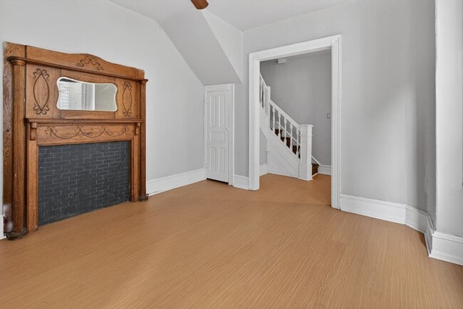 Photo - 864 E Chelten Ave