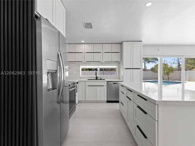 Photo - 421 S 56th Terrace