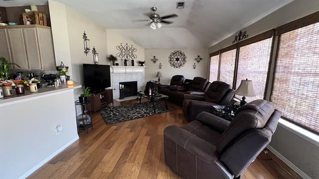 Photo - 2504 Blue Holly Dr