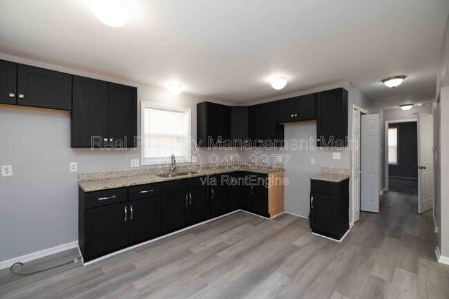 Photo - 3354 25th St