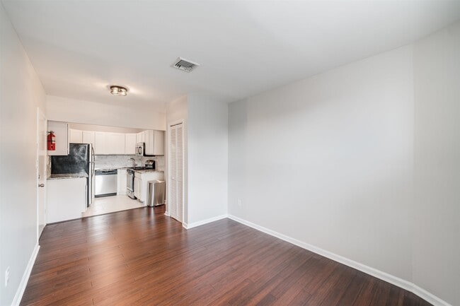 Photo - 316-1301-3-324 Jefferson St Unit 2C