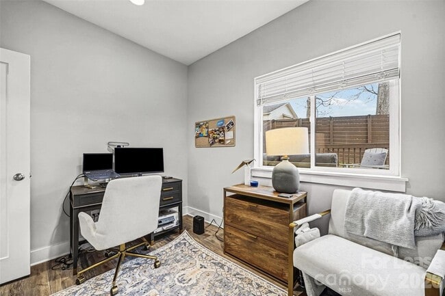 Photo - 840 E 18th St Unidad F