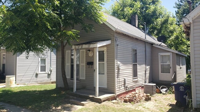 Photo - 615 E Water St