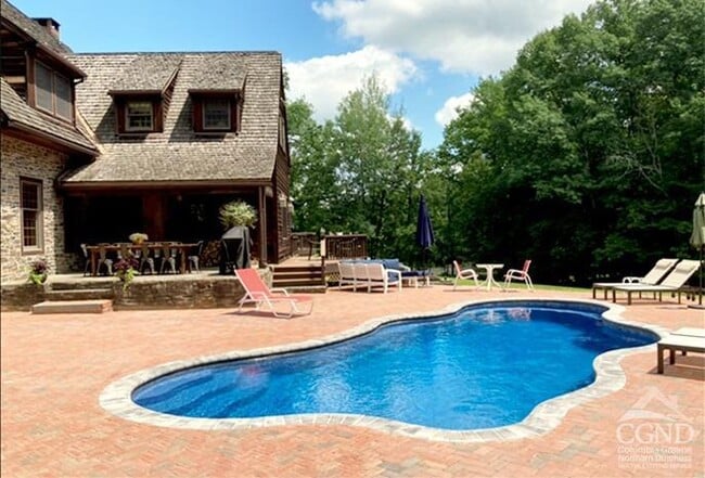 Photo - 73 Mill Dam Rd