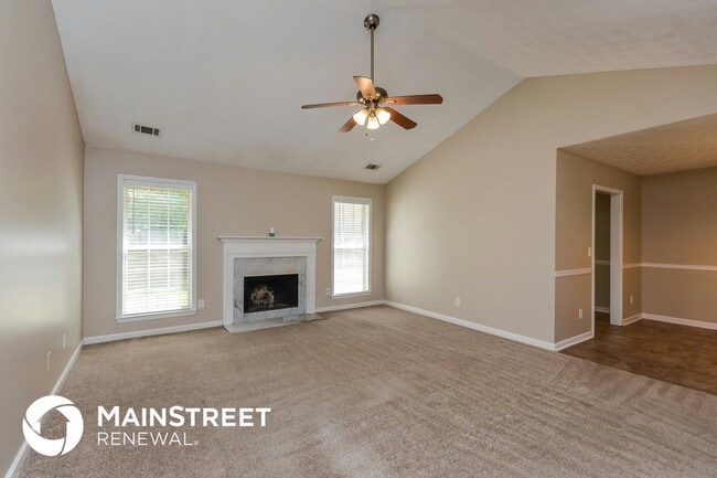 Photo - 155 Creekside Trail