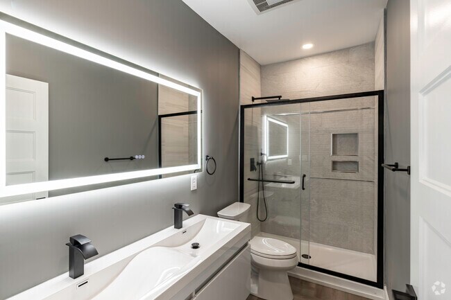 Photo - 133 Millbury St