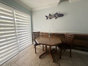 Building Photo - 732 Granada St