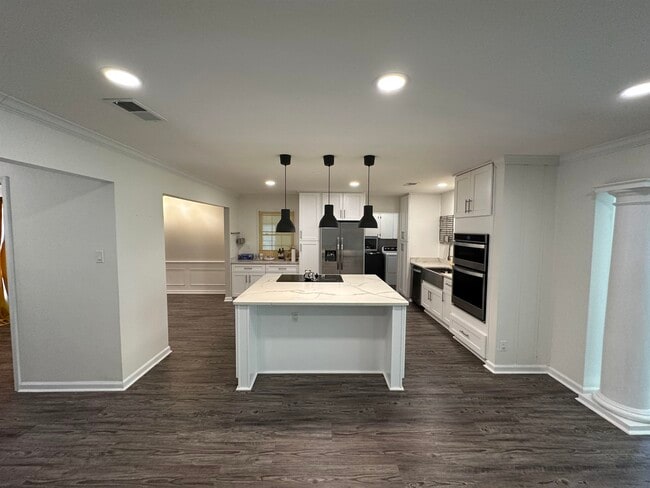 Photo - 289 Woodmont Dr