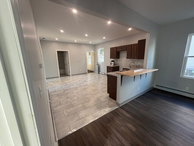 Photo - 383 Sayles St Unit 1