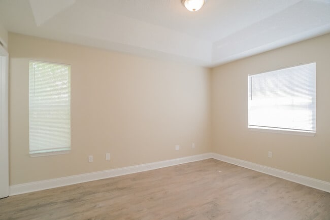 Photo - 1115 N Brevard St