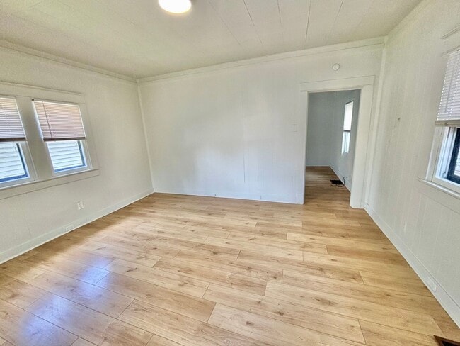 Photo - Churchill Downs Area - 1 bedroom shotgun house, pets okay!