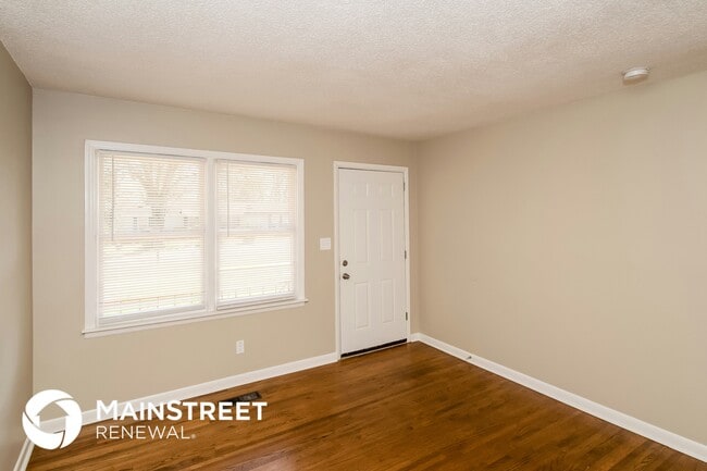 Photo - 448 Sunhill Rd NW