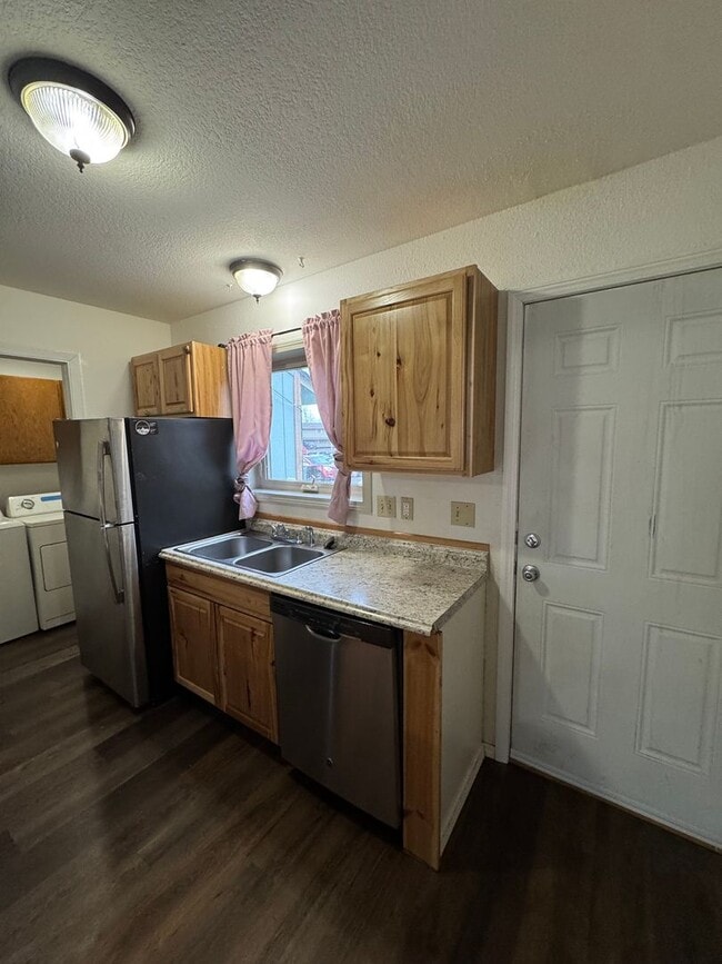 Photo - 8101 E 16th Ave Unit #D