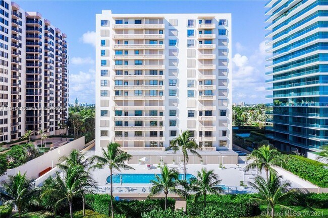 Photo - 10185 Collins Ave Unit 516