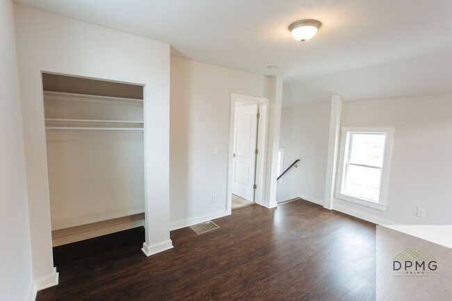 Photo - 322 E Hillsdale St Unit 2