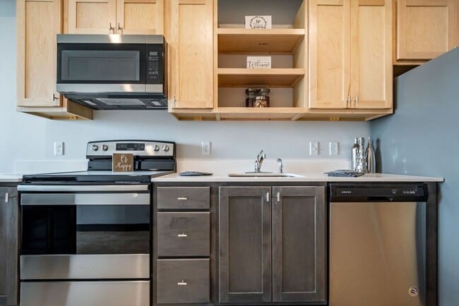 Photo - 245 Kingston Cedar Rapids