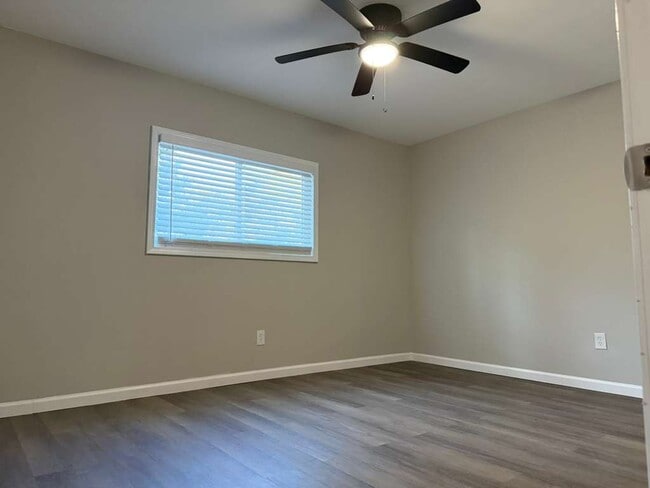 Photo - 531 Gresham Park Dr Unidad A