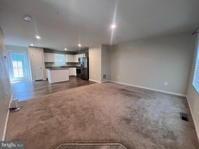 Photo - 122 Butterfield Ave