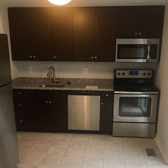 Photo - 21 Kirwin Ct