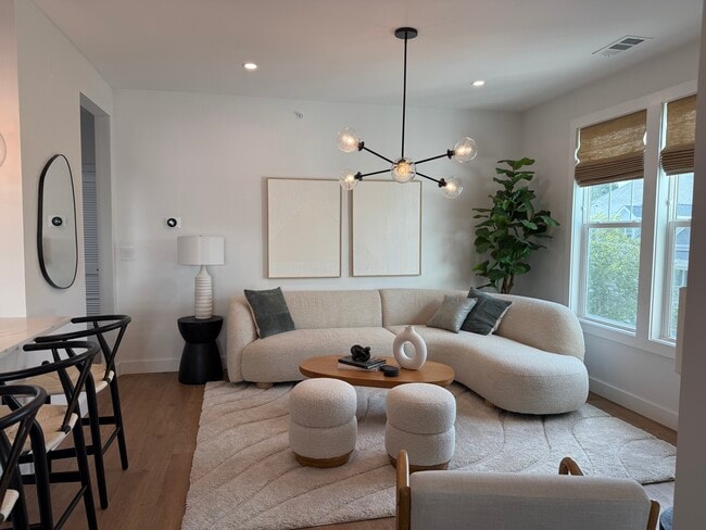 Building Photo - 130 River Landing Dr Unit 3309 Rental