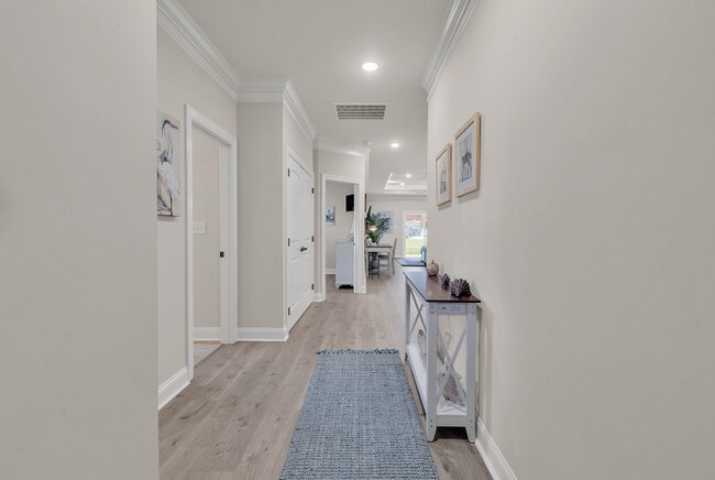 Photo - 151 Hallandale Ln