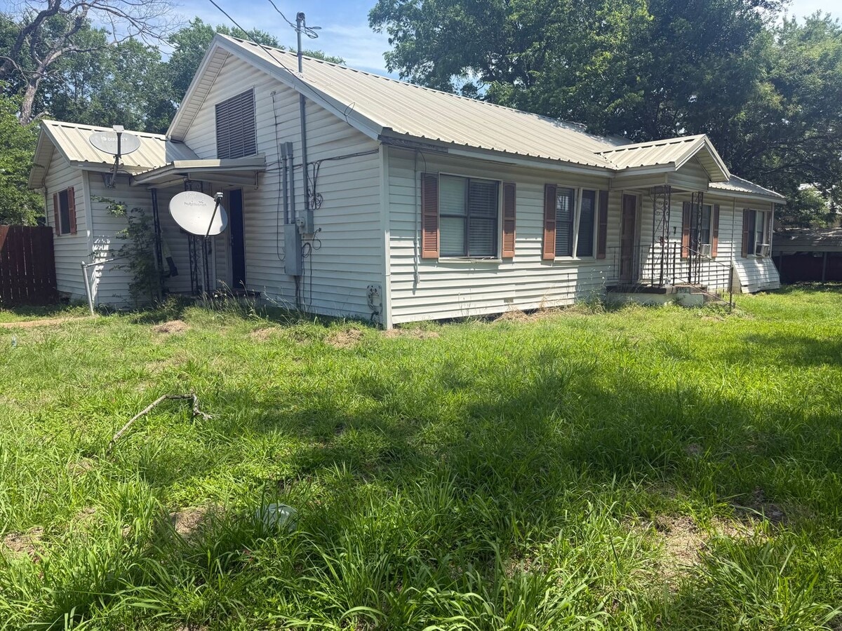 Cozy 2 Bed / 2 Bath Home for Rent in Mexia, TX - Cozy 2 Bed / 2 Bath Home for Rent in Mexia, TX