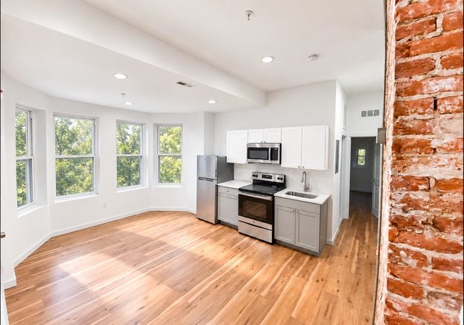 1314 N Franklin St Unit 2