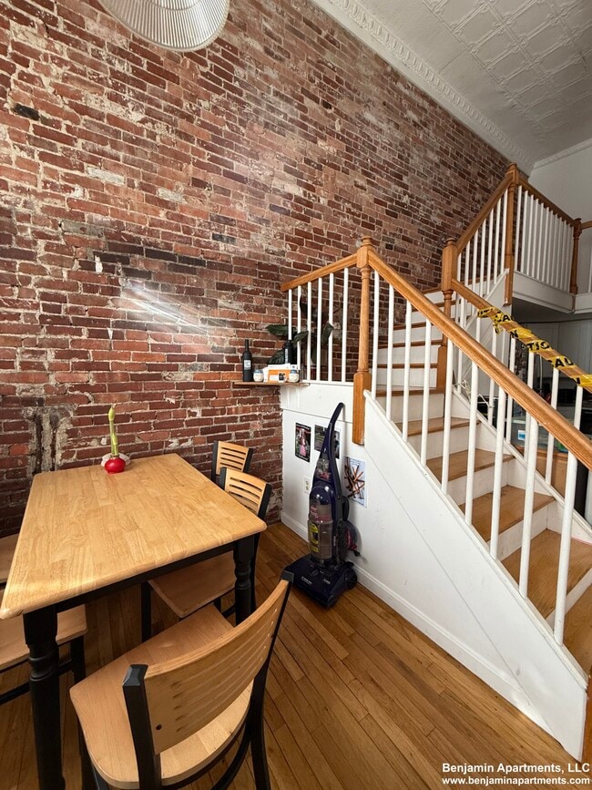 Photo - 168 Northampton St Unit 2