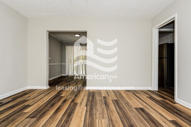 Photo - 2315 Japonica Dr