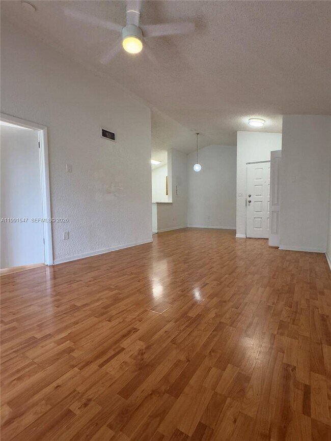 Photo - 2861 N Oakland Forest Dr Unit 301