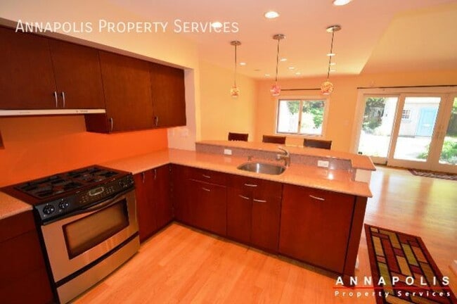 Photo - 419 Third St-