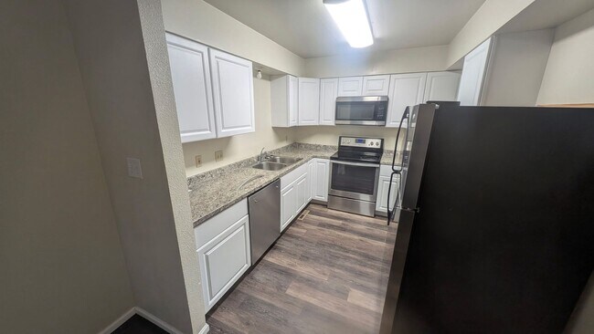 Photo - 226 Waverly Ave Apartment Unit Upstairs