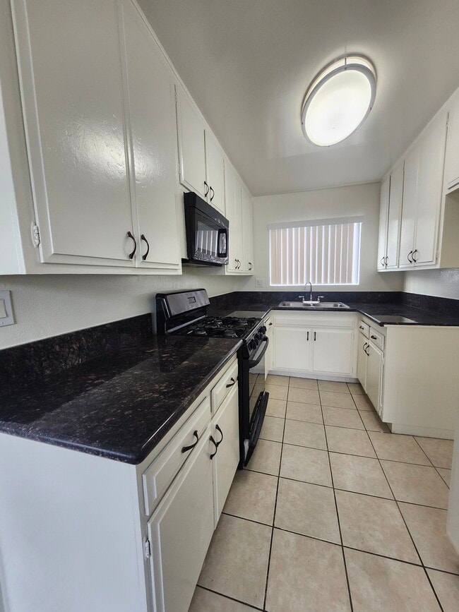 Kitchen - 6551 De Soto Ave