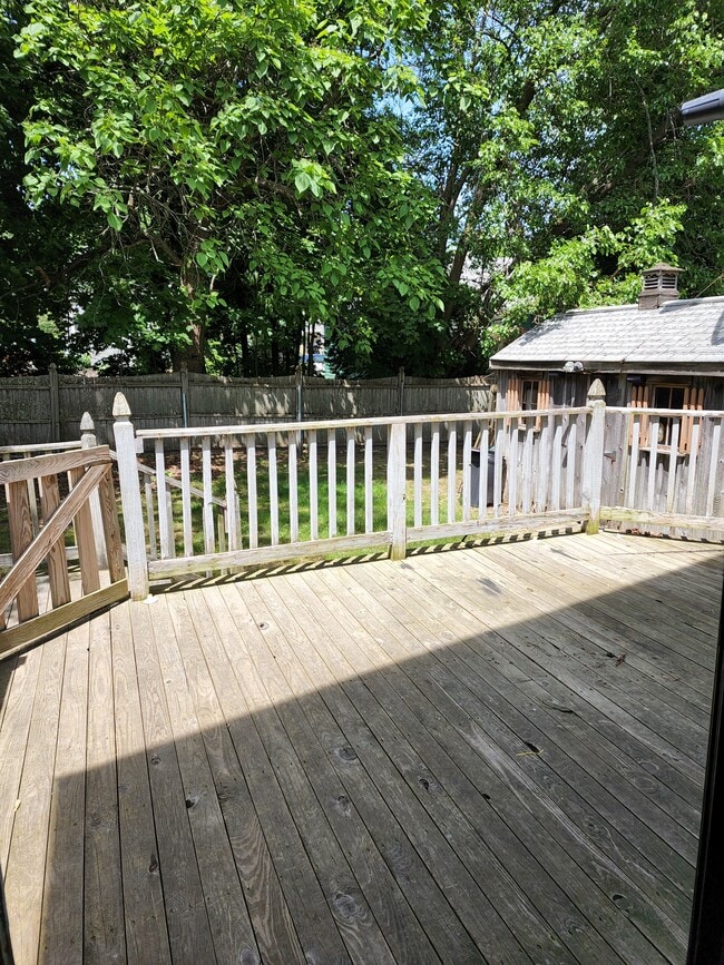 735 Newport Ave Unit 1