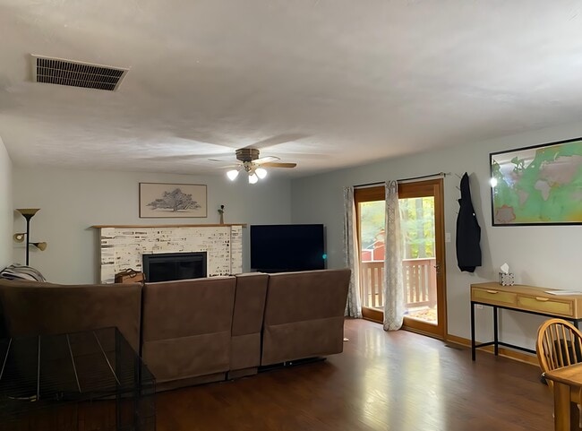 Photo - 8624 Valley Dr