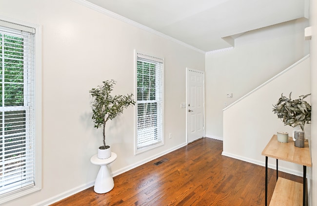 Photo - 1058 Jefferson Ave