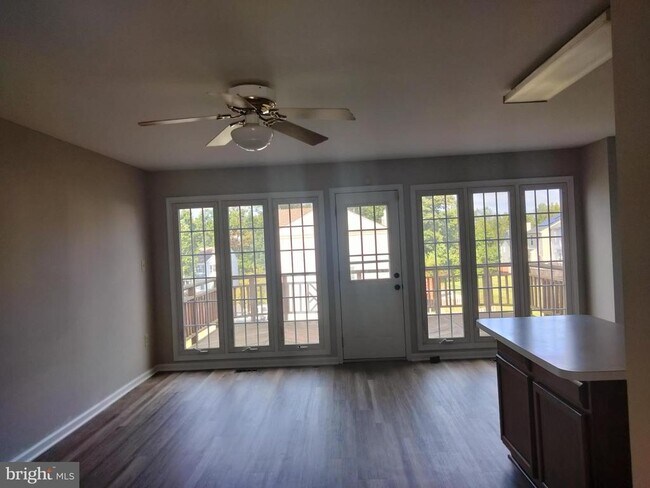 Photo - 16804 Winston Ln