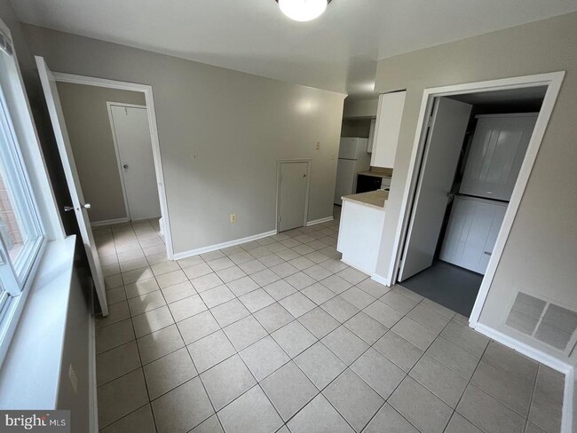 Building Photo - 6810 Perry Penney Dr Rental