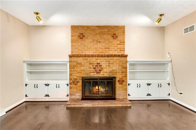 Photo - 5647 Antioch Rd