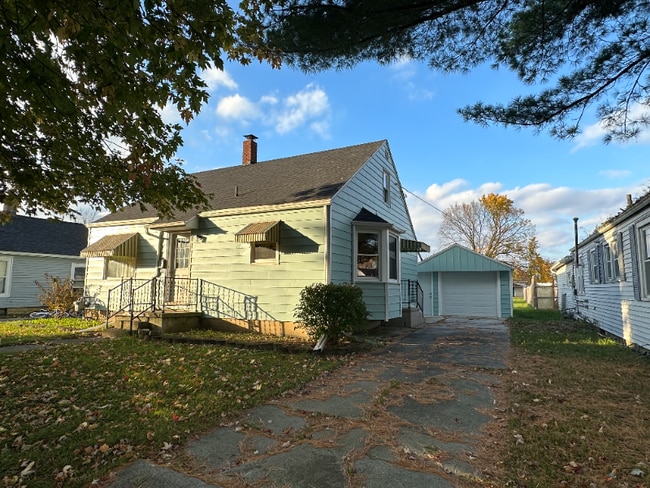 Building Photo - 430 Stadium Dr