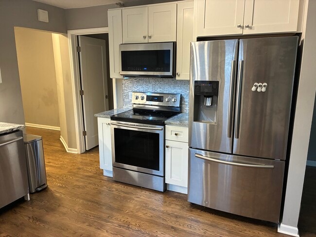 Photo - 1832-1834 Ulysses