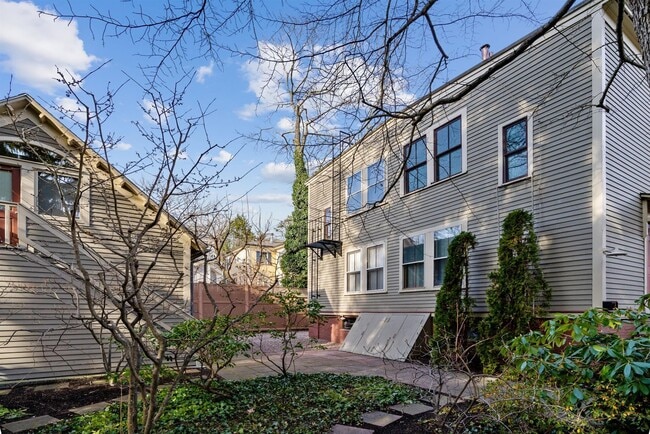 Photo - 30 Healey St Unit 2