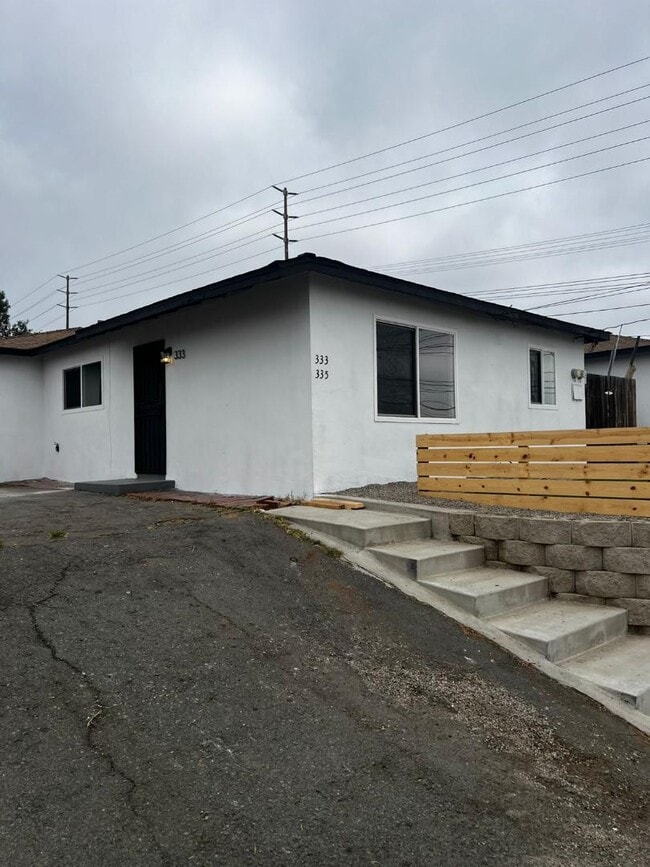 Photo - 333 E 27th St