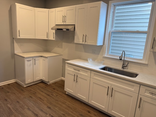 Photo - 3737 S Union Ave Unidad 1