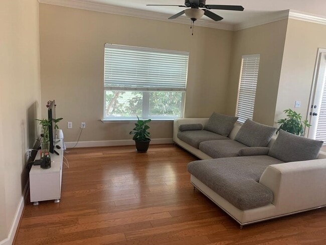 Photo - 2203 Dorrington St Unit 105