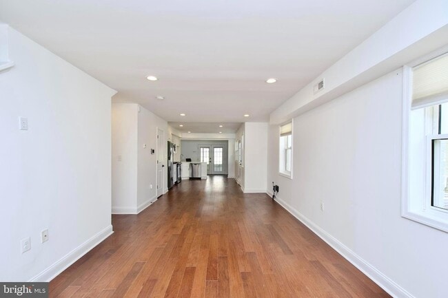 Photo - 4356 D St SE