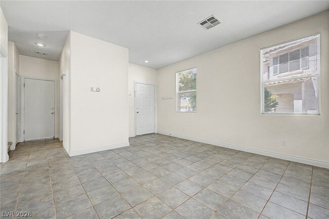 Photo - 2392 Predera Ave