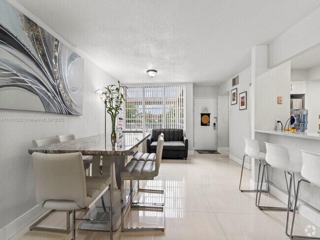Building Photo - 7021 Environ Blvd Unit 320 Rental