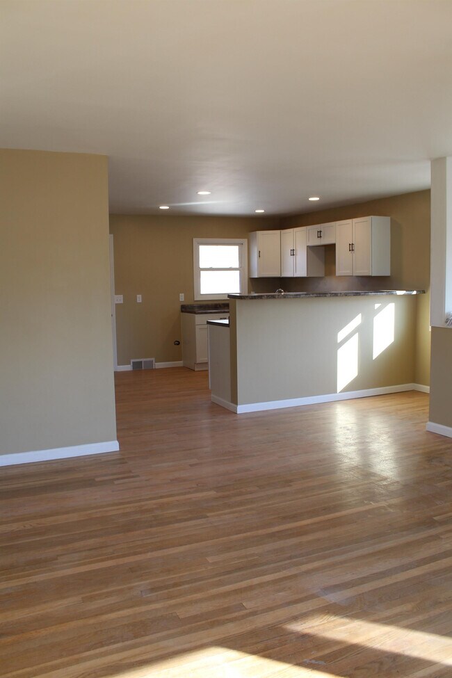 Photo - 1540 N Hancock St